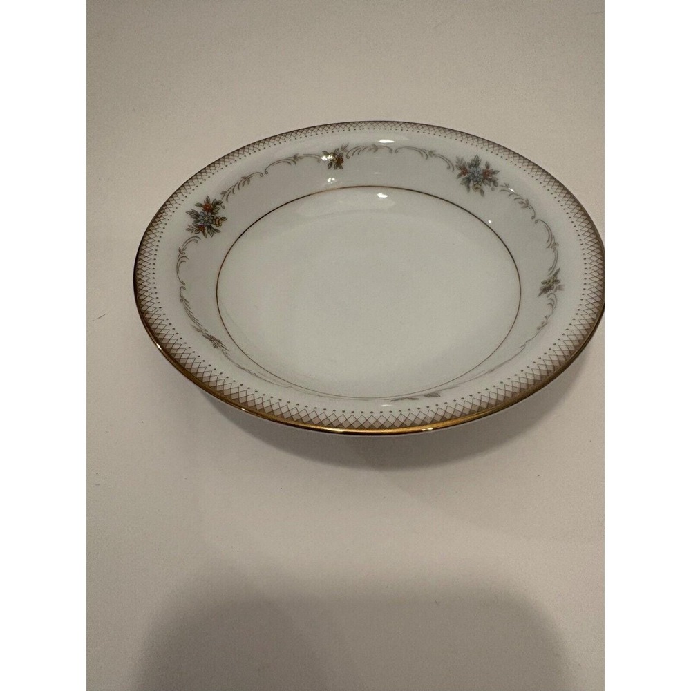 Noritake Joanne Fine‎ China Small Dessert/Fruit Bowl Floral & Gold Trim 5.5"